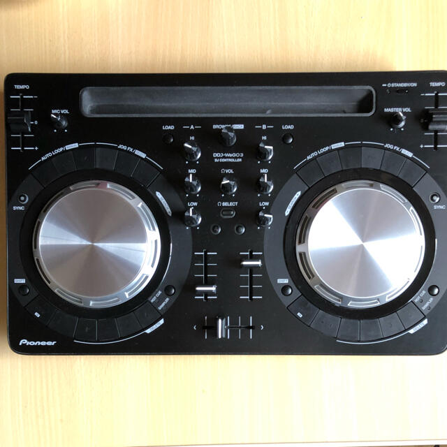 Pioneer(パイオニア)のPioneer DDJ-WEGO3 楽器のDJ機器(DJコントローラー)の商品写真