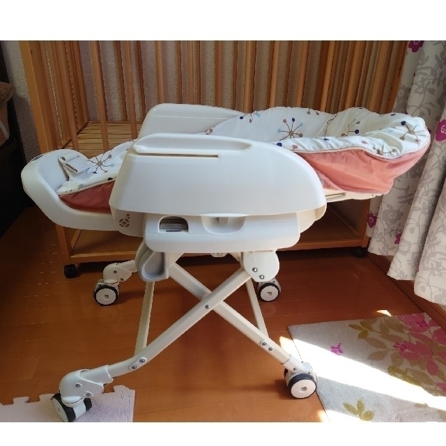 combi(コンビ)の【tanukichi様専用】コンビのハイローチェアのベルト キッズ/ベビー/マタニティの寝具/家具(その他)の商品写真