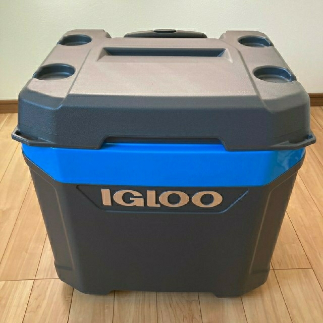 コストコ(コストコ)のIGLOO MAXCOLD イグルークーラーボックス 62QT スポーツ/アウトドアのアウトドア(その他)の商品写真