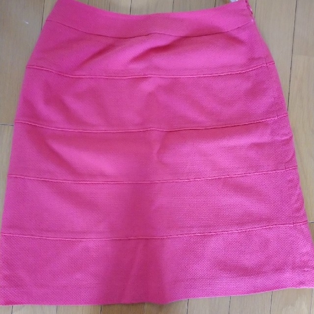 OFUON(オフオン)のOFUON膝丈スカート レディースのスカート(ひざ丈スカート)の商品写真
