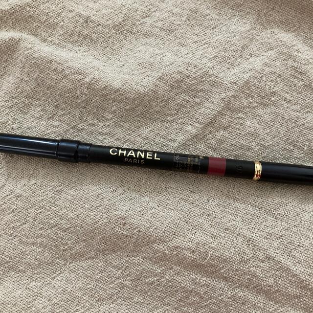 CHANEL(シャネル)のシャネル　ル　クレイヨン　レーヴル　32 コスメ/美容のベースメイク/化粧品(リップライナー)の商品写真