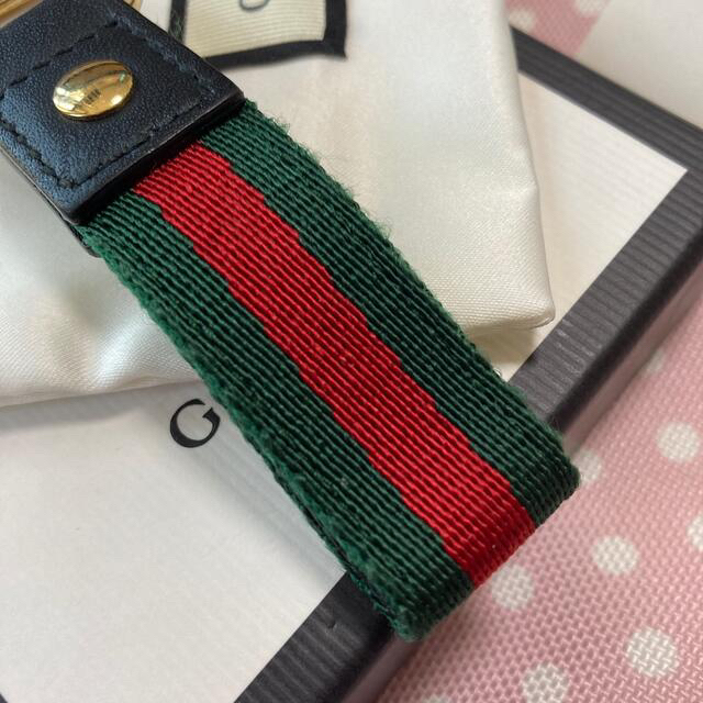 Gucci(グッチ)のGUCCIグッチキーホルダー レディースのファッション小物(キーホルダー)の商品写真