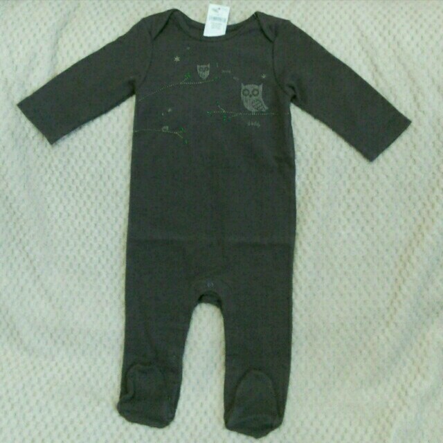 babyGAP(ベビーギャップ)のこころん様専用☆2着目値引き780→600【新品】baby Gapカバーオール キッズ/ベビー/マタニティのベビー服(~85cm)(カバーオール)の商品写真