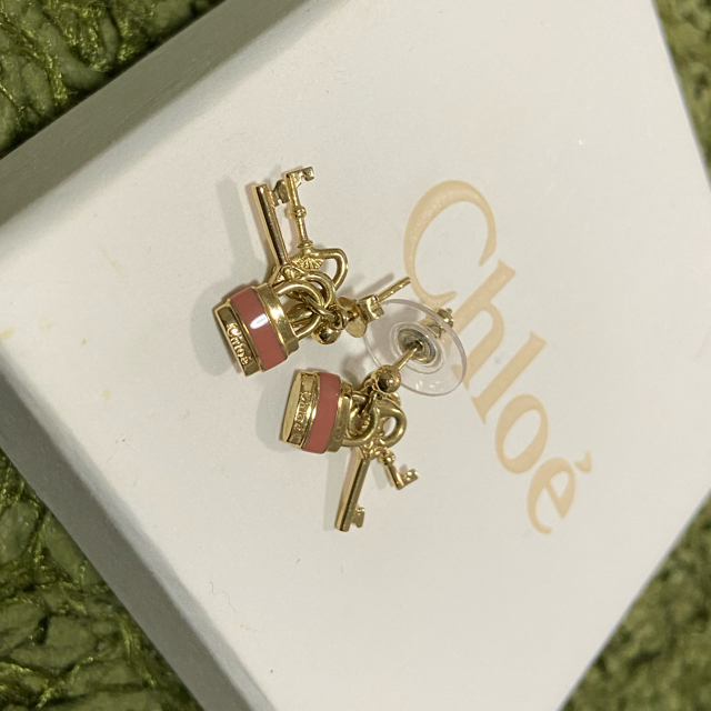 Chloe クロエ　ピアス レディースのアクセサリー(ピアス)の商品写真