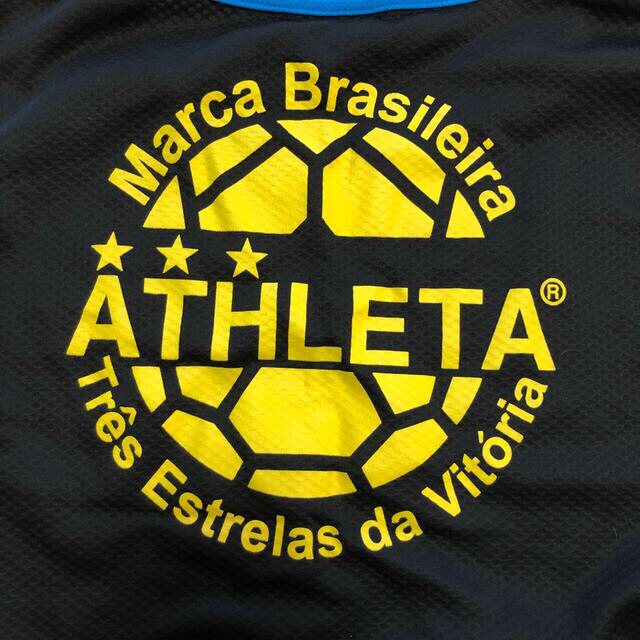 ATHLETA(アスレタ)の値下げ　アスレタ　ノースリーブシャツ　150サイズ スポーツ/アウトドアのサッカー/フットサル(ウェア)の商品写真