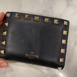 ヴァレンティノ(VALENTINO)のVALENTINO 財布　ブラック(財布)