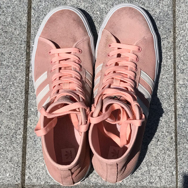 adidas(アディダス)のadidas sb Matchcourt NAKEL メンズの靴/シューズ(スニーカー)の商品写真