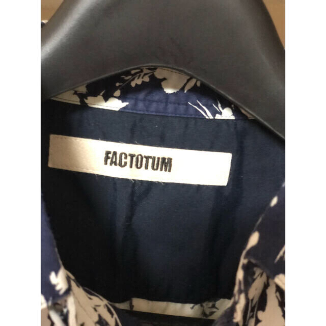 FACTOTUM(ファクトタム)の【オレオ様専用】FACTOTUM（ファクトタム）花柄　半袖シャツ メンズのトップス(シャツ)の商品写真