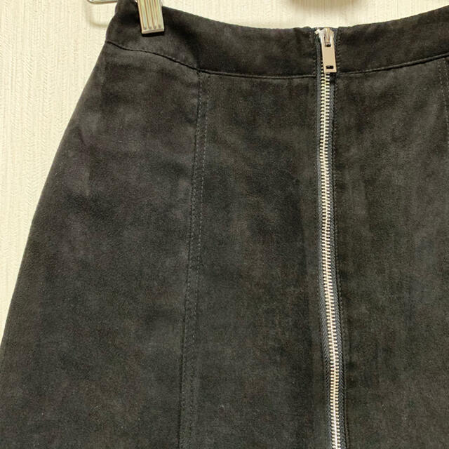 H&M(エイチアンドエム)のH&M スエードAラインスカート レディースのスカート(ミニスカート)の商品写真