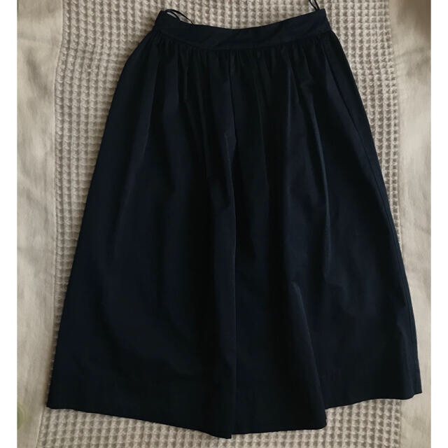 ZARA(ザラ)の紺色　ネイビー　スカート レディースのスカート(その他)の商品写真