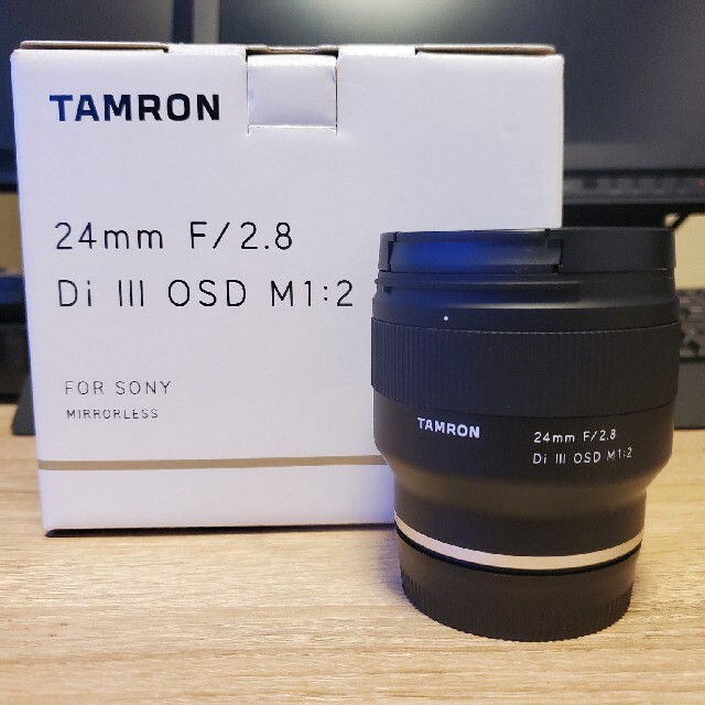 TAMRON(タムロン)のTAMRON 24mm F/2.8 Di III OSD M1:2 Model  スマホ/家電/カメラのカメラ(レンズ(単焦点))の商品写真