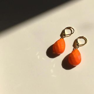 アッシュペーフランス(H.P.FRANCE)の019 一粒ビジュー　ドロップ　オレンジ　ピアス　イヤリング　ハンドメイド(ピアス)