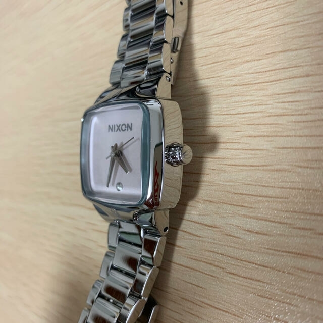 NIXON(ニクソン)のNIXON THE SMALL PLAYER 33 mm シルバー レディースのファッション小物(腕時計)の商品写真