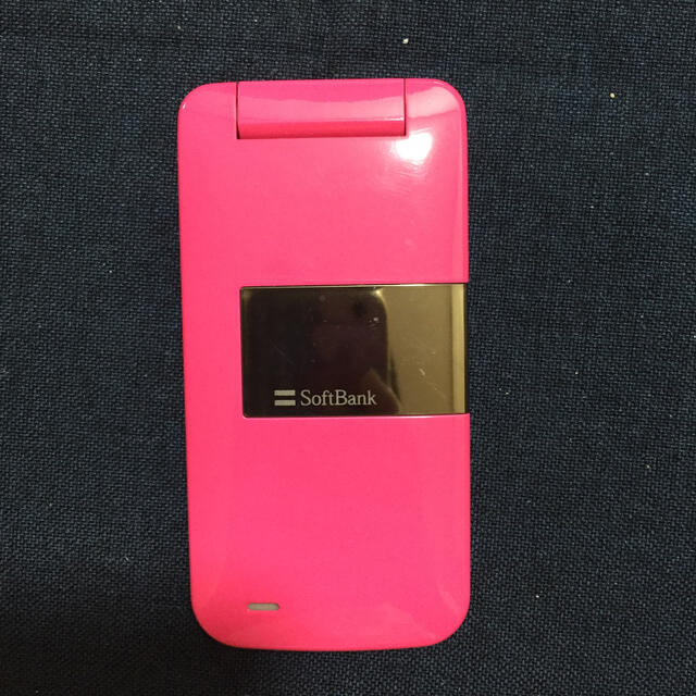 Softbank(ソフトバンク)のガラケー本体   電池パック無し。ジャンク品、ソフトバンク  スマホ/家電/カメラのスマートフォン/携帯電話(携帯電話本体)の商品写真