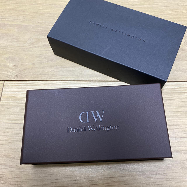 Daniel Wellington(ダニエルウェリントン)のDaniel Wellington 腕時計 空箱 レディースのアクセサリー(その他)の商品写真