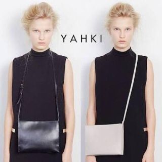 BEAMS - 未使用‼︎YAHKIヤーキ☆スクエアショルダーバッグ☆ブラックの ... YAHKI ヤーキ スクエアショルダー新品未使用
