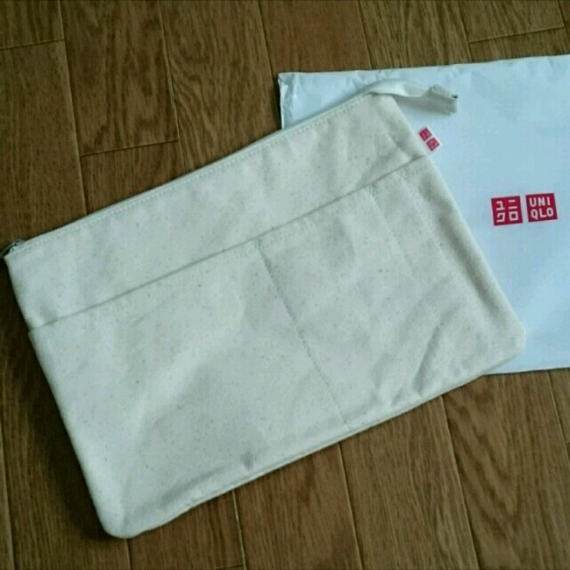 UNIQLO(ユニクロ)の新品・未使用♡UNIQLOノベルティ バックインバック/白 レディースのバッグ(その他)の商品写真