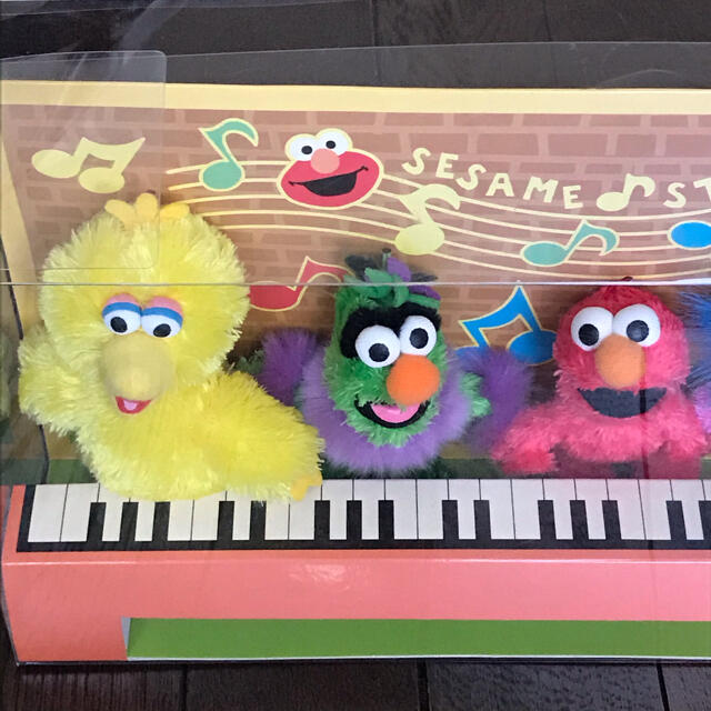 SESAME STREET(セサミストリート)の★Roland「セサミストリートストラップ付マスコット5体」ぬいぐるみ・非売品★ エンタメ/ホビーのおもちゃ/ぬいぐるみ(ぬいぐるみ)の商品写真