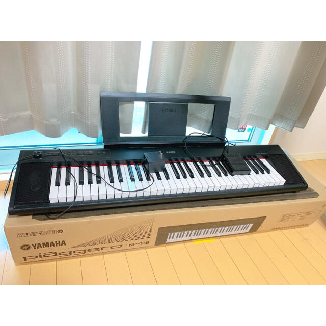 ヤマハ(ヤマハ)の【rien様専用】YAMAHA piaggero NP-12B 楽器の鍵盤楽器(キーボード/シンセサイザー)の商品写真