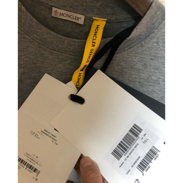 MONCLER(モンクレール)のMONCLER X FRAGMENT パッチワーク　tシャツ　モンクレール大人気 メンズのトップス(Tシャツ/カットソー(半袖/袖なし))の商品写真