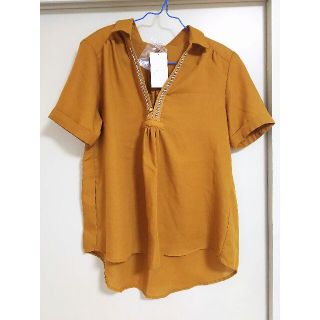 グローブ(grove)の☆grove ビジュー付スキッパーシャツ☆タグ付未着用(シャツ/ブラウス(半袖/袖なし))