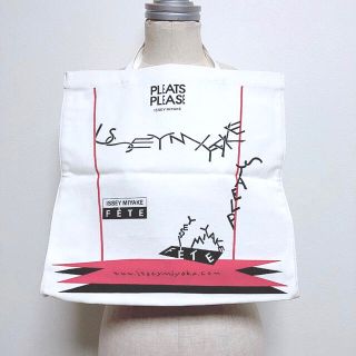 PLEATS PLEASE ISSEY MIYAKE(トートバッグ)のフリマアイテム一覧 PLEATS PLEASE ISSEY MIYAKE(トートバッグ)のフリマアイテム一覧