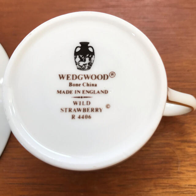 WEDGWOOD ワイルドストロベリー カップ&ソーサー デミタス 2客セット 4