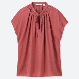 ユニクロ(UNIQLO)の☆ユニクロ リネンブレンドギャザーブラウス☆タグ付未着用(シャツ/ブラウス(半袖/袖なし))