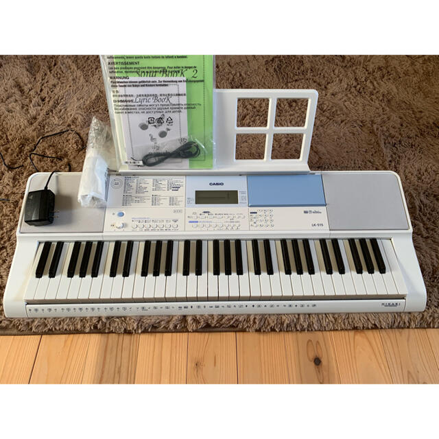 CASIO(カシオ)のカシオ　CASIO　光ナビゲーションキーボード　Ｃａｓｉｏｔｏｎｅ　LK-515 楽器の鍵盤楽器(キーボード/シンセサイザー)の商品写真