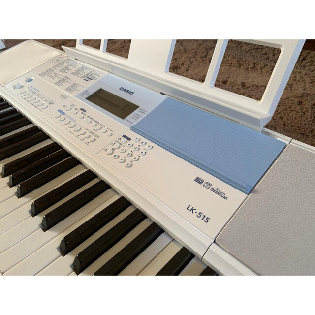 CASIO(カシオ)のカシオ　CASIO　光ナビゲーションキーボード　Ｃａｓｉｏｔｏｎｅ　LK-515 楽器の鍵盤楽器(キーボード/シンセサイザー)の商品写真