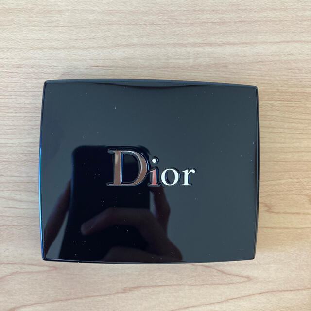 Dior(ディオール)のディオール　アイシャドウ　サンククルールクチュール　769　チュチュ コスメ/美容のベースメイク/化粧品(アイシャドウ)の商品写真