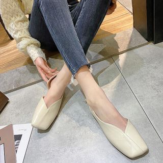 ザラ(ZARA)のローヒール　クッション　パンプス　(ローファー/革靴)