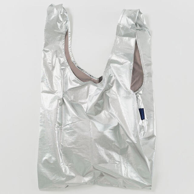 DEUXIEME CLASSE(ドゥーズィエムクラス)のSTANDARD BAGGU メタリック シルバー ピンクベージュ  レディースのバッグ(エコバッグ)の商品写真