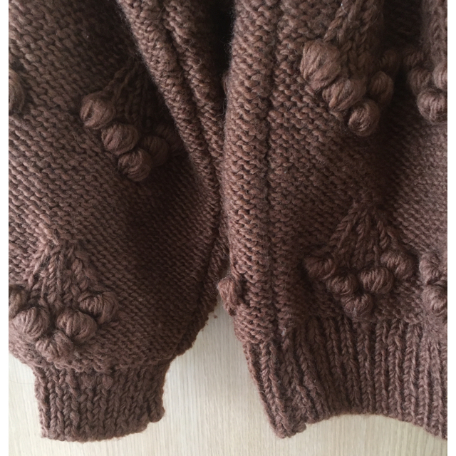 Dot&Stripes CHILDWOMAN(ドットアンドストライプスチャイルドウーマン)のDot&Stripesネパール HAND KNIT ポップコーン編みプルオーバー レディースのトップス(ニット/セーター)の商品写真