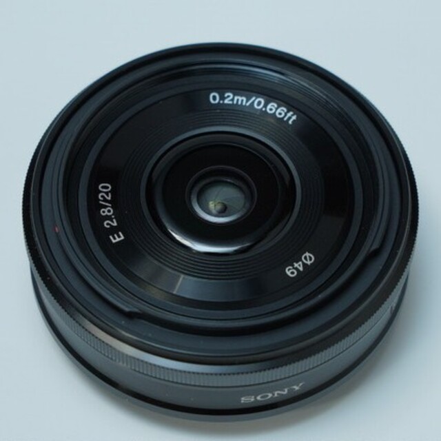 カメラSONY 20mm f2.8 SEL20F28 パンケーキレンズ　ソニー