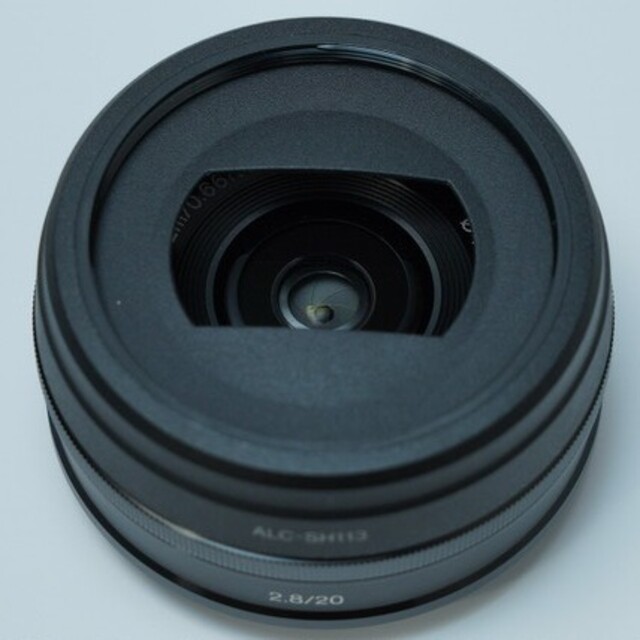 SONY(ソニー)のSONY 20mm f2.8 SEL20F28 パンケーキレンズ　ソニー スマホ/家電/カメラのカメラ(レンズ(単焦点))の商品写真