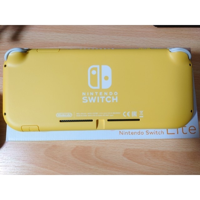 Nintendo Switch(ニンテンドースイッチ)のNintendo Switch Lite 中古本体 イエロー エンタメ/ホビーのゲームソフト/ゲーム機本体(携帯用ゲーム機本体)の商品写真