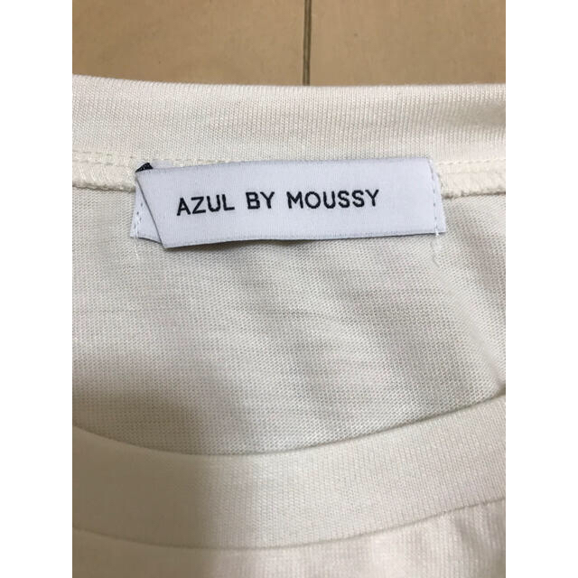 AZUL by moussy(アズールバイマウジー)のカットソー　キャミソール付　Mサイズ　白　未使用品 レディースのトップス(カットソー(半袖/袖なし))の商品写真