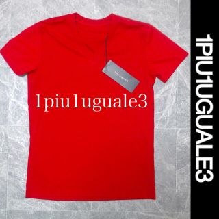 ウノピゥウノウグァーレトレ(1piu1uguale3)の【1piu1uguale3】V-neck Tシャツ Red(Tシャツ/カットソー(半袖/袖なし))