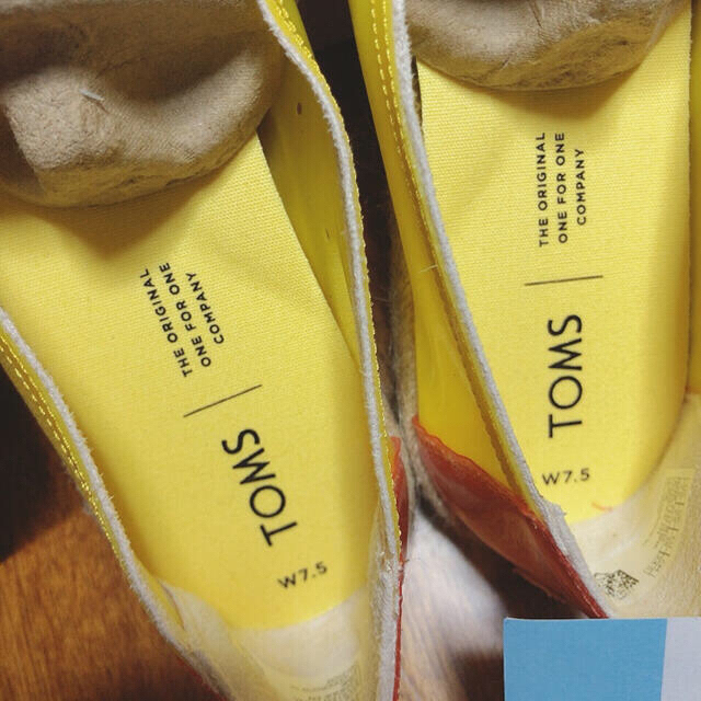 TOMS(トムズ)のTOMS レディースの靴/シューズ(スリッポン/モカシン)の商品写真