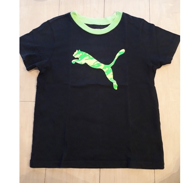 adidas(アディダス)のPUMA　黒 × 黄緑　Ｔシャツ　半袖　130 キッズ/ベビー/マタニティのキッズ服男の子用(90cm~)(Tシャツ/カットソー)の商品写真