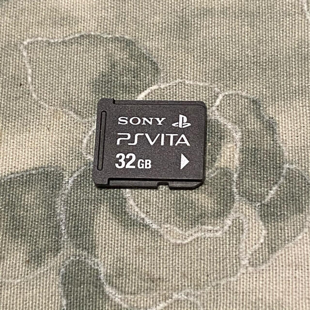 PlayStation Vita(プレイステーションヴィータ)のPS Vita メモリーカード 32GB 動作確認済 エンタメ/ホビーのエンタメ その他(その他)の商品写真