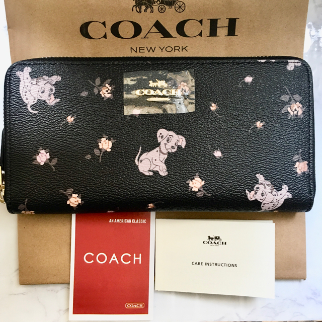 【新品　可愛い】coach コーチ 101匹わんちゃん　長財布　ブラック