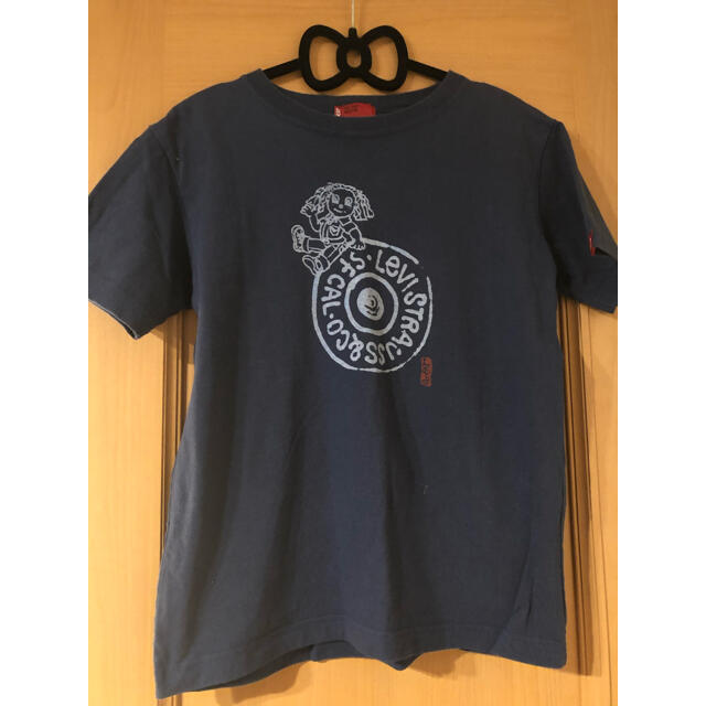 Levi's(リーバイス)の❤︎リーバイス❤︎Tシャツ❤︎M size  カラー→ネイビー レディースのトップス(Tシャツ(半袖/袖なし))の商品写真