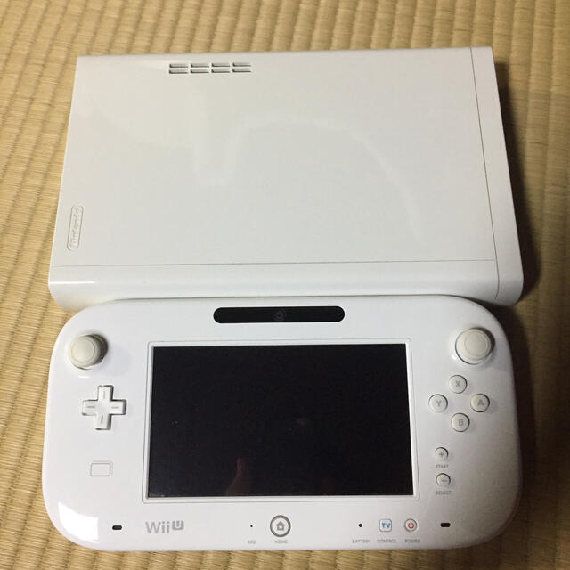 ニンテンドー  Wii U 32GB ホワイト 本体 GamePad ホワイト