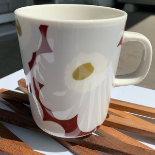 【美品】マリメッコ marimekko マグカップ  ワインレッド　2022 冬