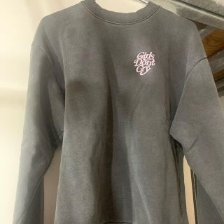 ジーディーシー(GDC)のGirls Don't Cry Washed Logo Crewneck(スウェット)