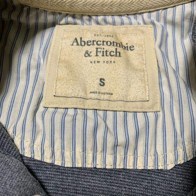 Abercrombie&Fitch(アバクロンビーアンドフィッチ)のアバクロ　メンズヘンリーネックロンT メンズのトップス(Tシャツ/カットソー(七分/長袖))の商品写真