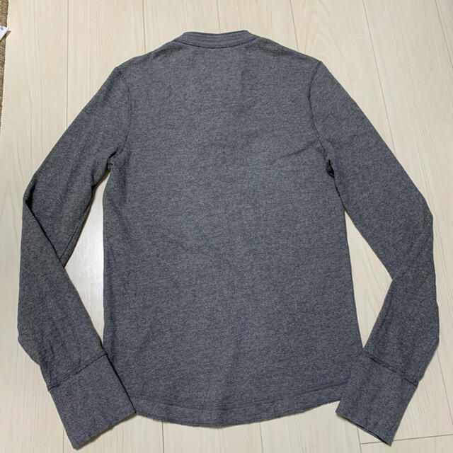 Abercrombie&Fitch(アバクロンビーアンドフィッチ)のアバクロ　メンズヘンリーネックロンT メンズのトップス(Tシャツ/カットソー(七分/長袖))の商品写真