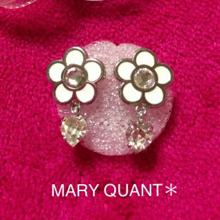 マリークワント(MARY QUANT)のMARY QUANT ＊ キラキラ ゆらゆら デイジーピアス  マリクワ(ピアス)